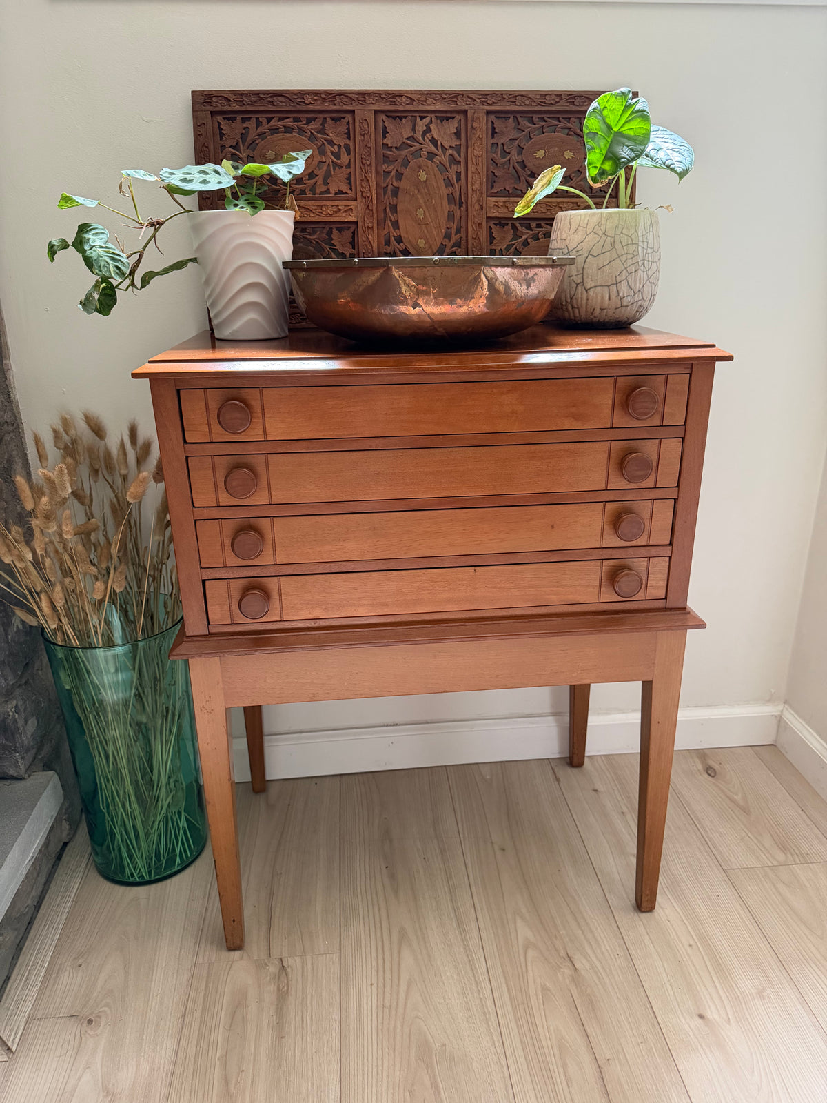MCM Minimalist Solid Wood 4-Drawer Accent Chest