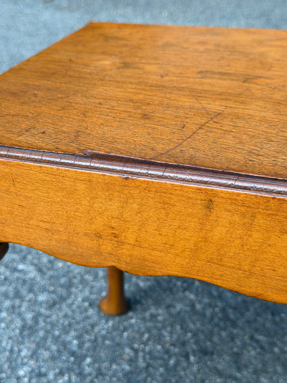 Queen Anne Low Accent Table – The Company of Master Craftsmen