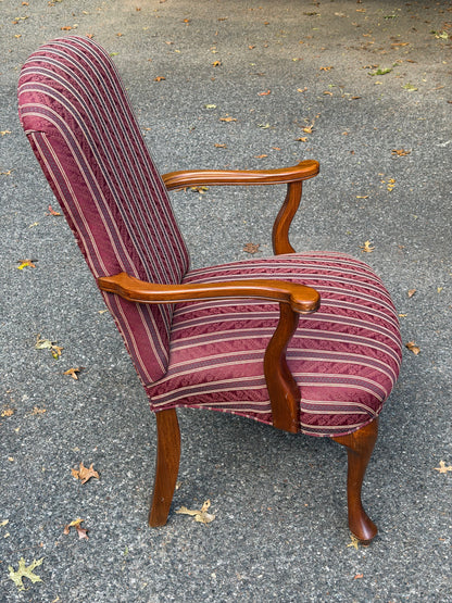 Queen Anne Open-Arm Lolling Chair