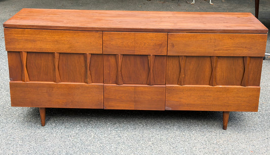 American of Martinsville Walnut MCM 9-Drawer Dresser