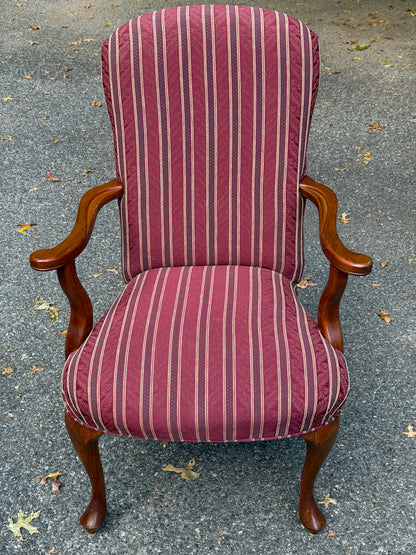 Queen Anne Open-Arm Lolling Chair