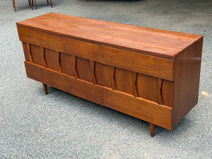 American of Martinsville Walnut MCM 9-Drawer Dresser