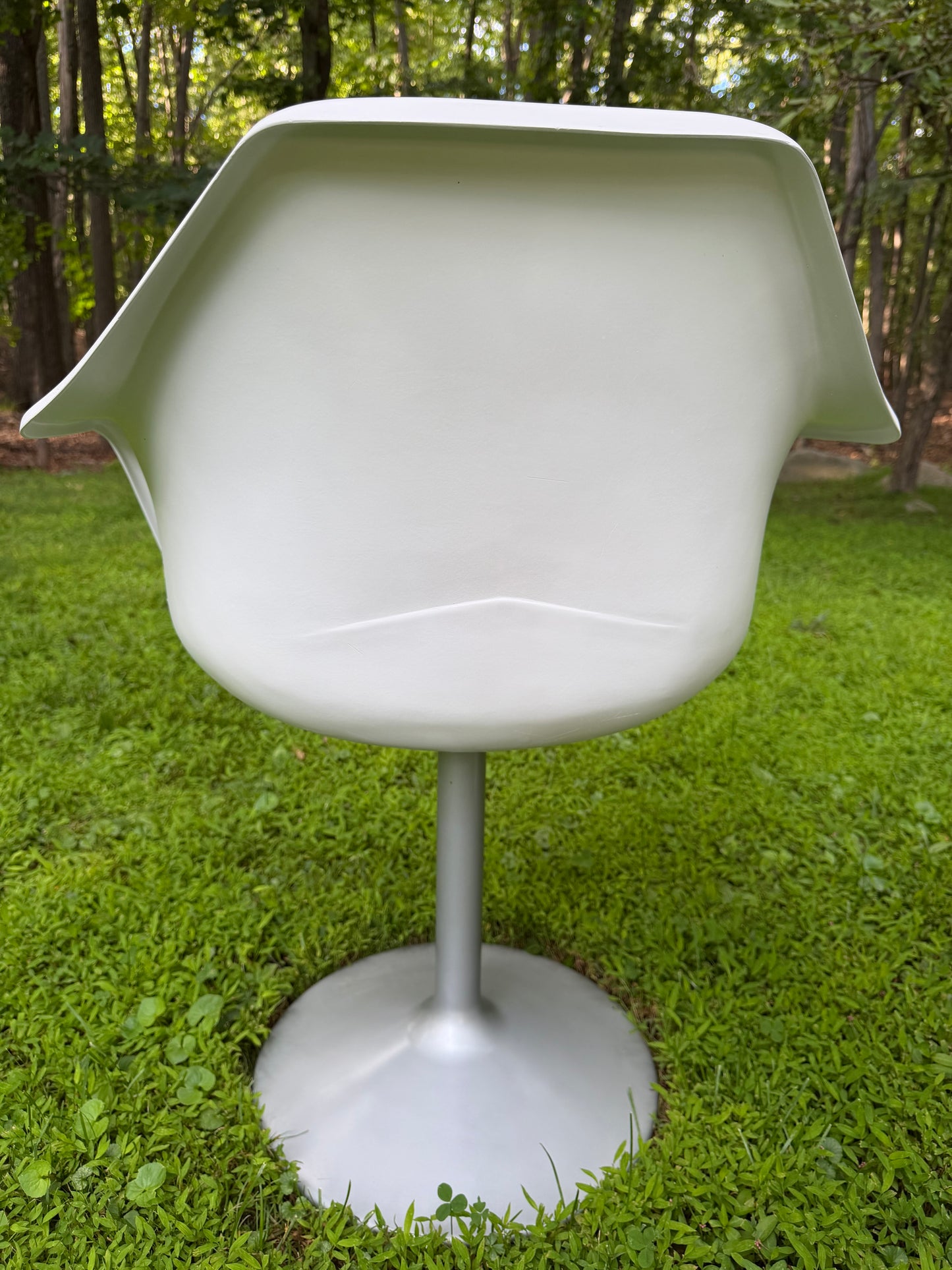 Pair of Vintage Eero Saarinen Style Swivel Tulip Chairs