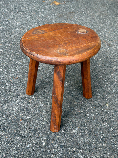 Primitive 3-Leg Stool