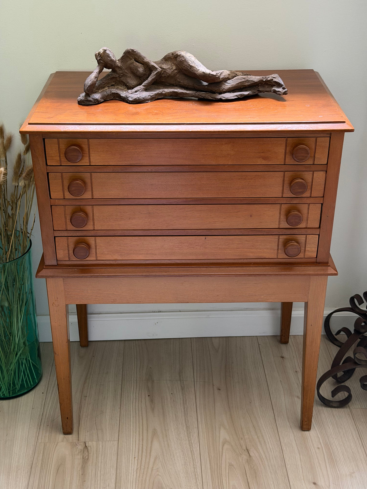 MCM Minimalist Solid Wood 4-Drawer Accent Chest