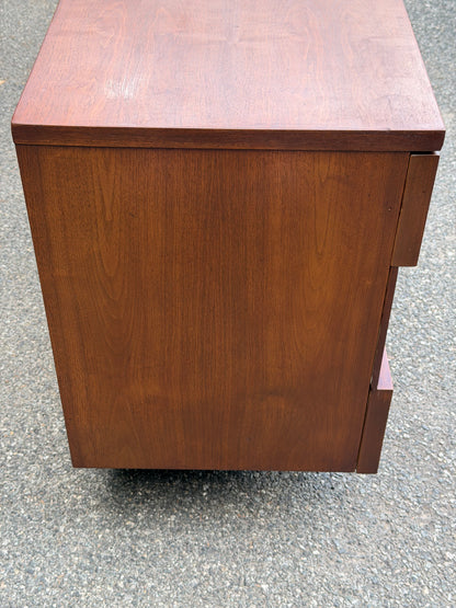 American of Martinsville Walnut MCM 9-Drawer Dresser