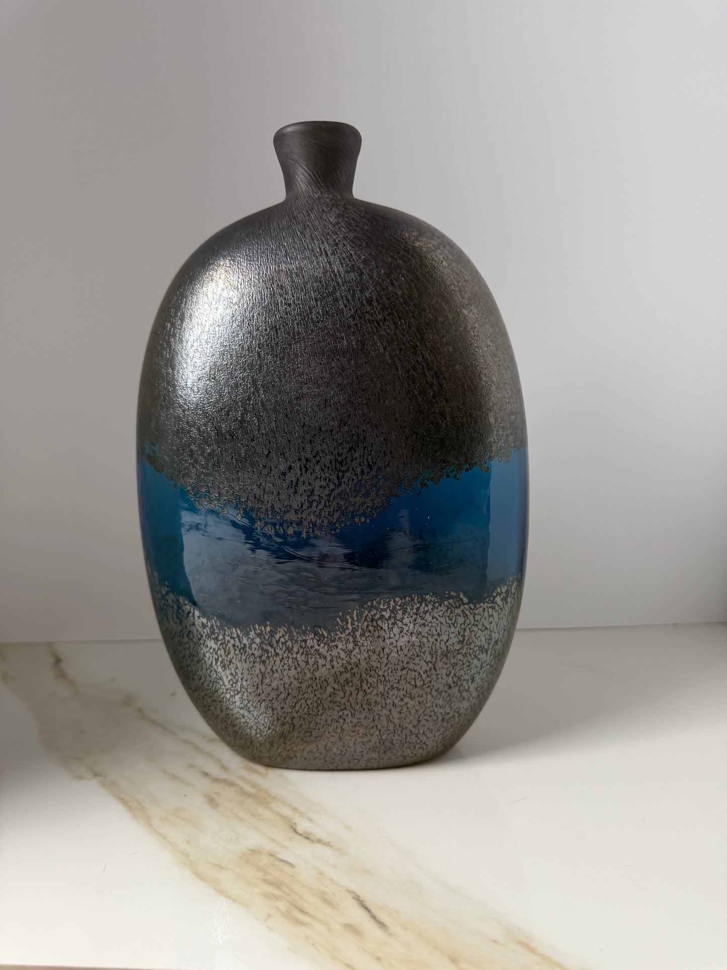 The Eclipse Banded Oval Vase