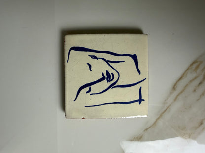 The Minimalist Blue Line-Art Tile
